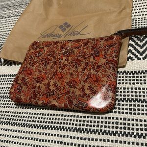 Patricia Nash wristlet